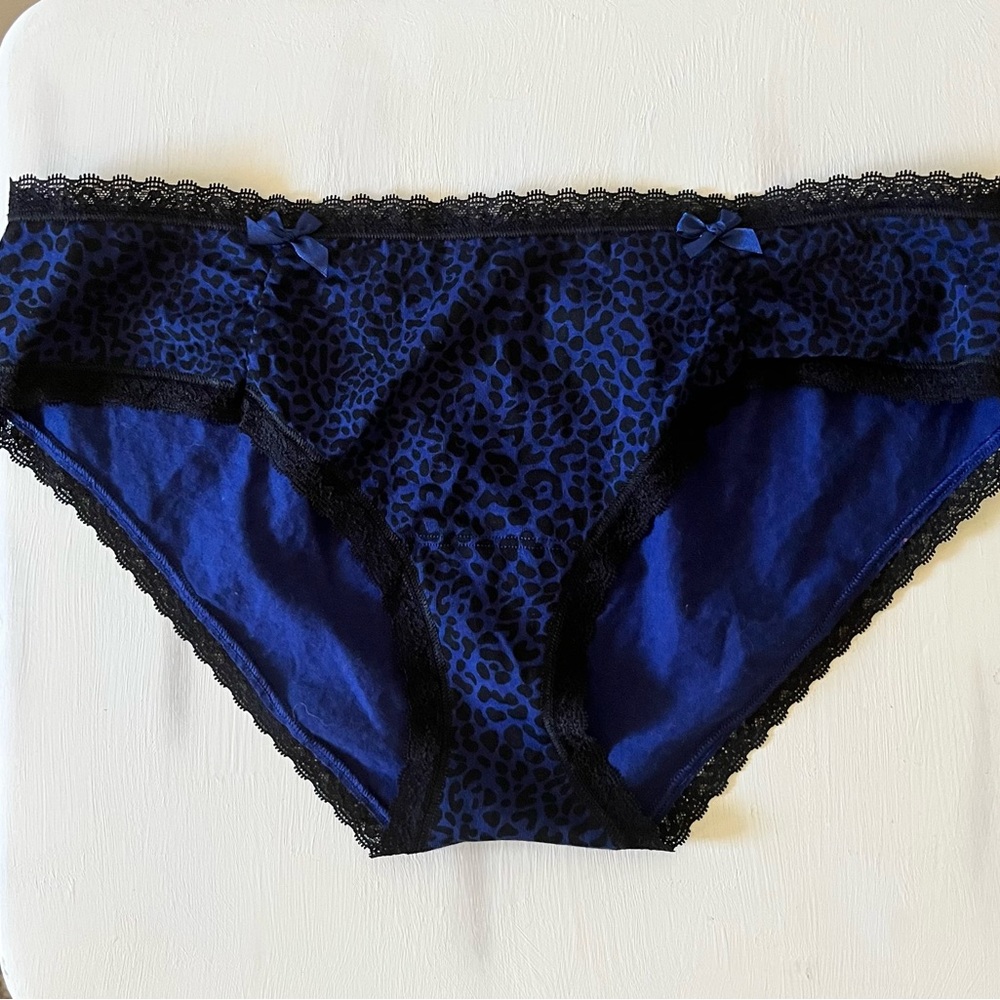 Victoria's Secret Low-Rise HipHugger Panties Leopard Print Size XL